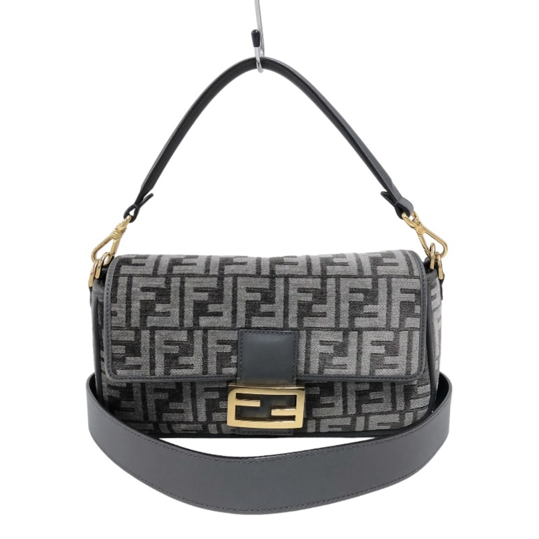 FENDI - フェンディ FENDI バゲット フラップバッグ 8BR600 グレー