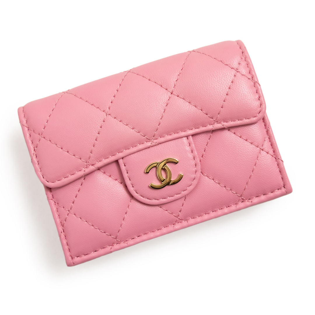 CHANEL  シャネル　三つ折り財布　箱付き　ピンク