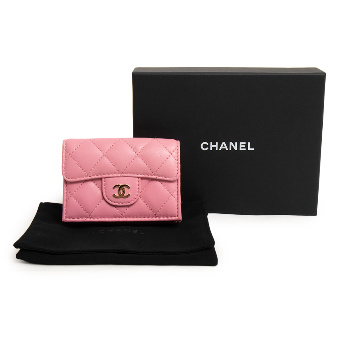 CHANEL ボーイシャネル　マトラッセ　ミニフラップウォレット　ラムスキン