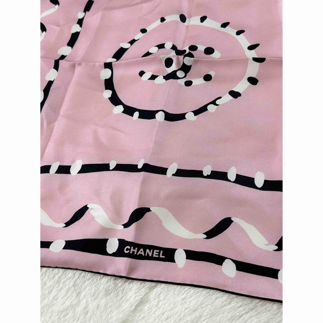 CHANEL(シャネル)のCHANEL シャネル スカーフ 顧客限定 ノベルティ レディースのファッション小物(バンダナ/スカーフ)の商品写真