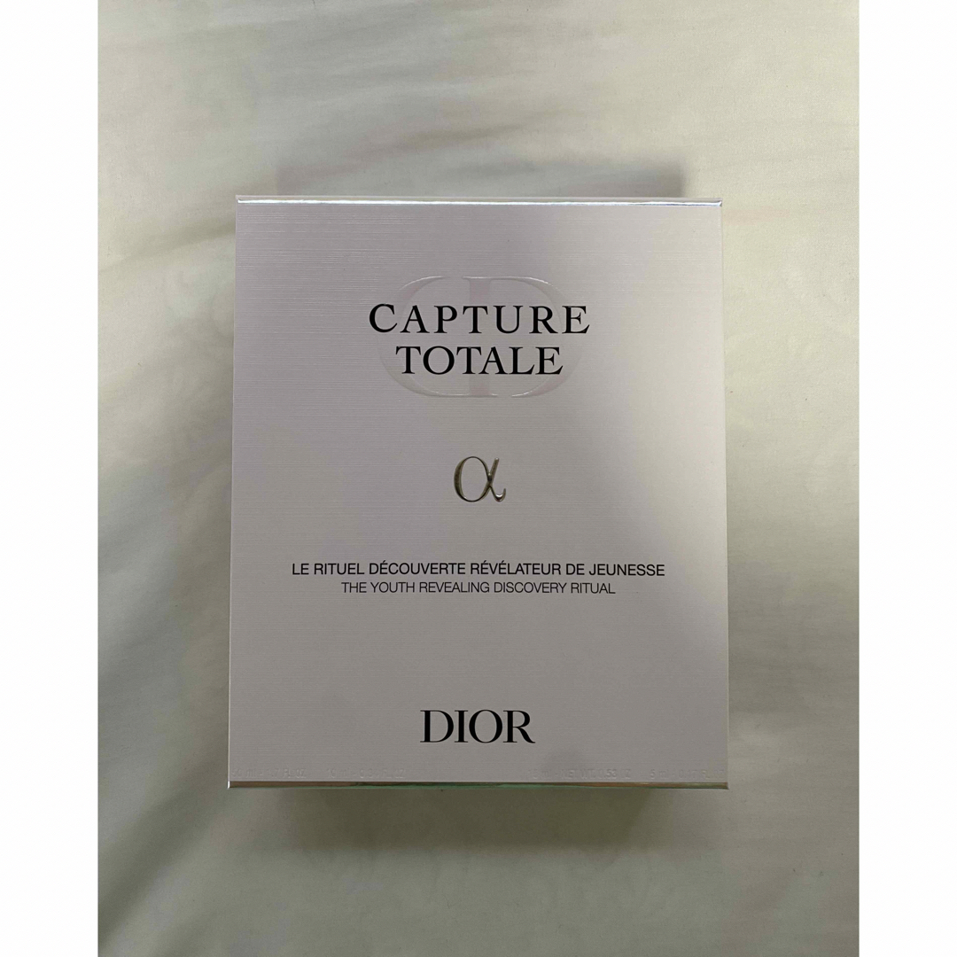 Dior(ディオール)のDior CAPTURE TOTAL スキンケアセット コスメ/美容のキット/セット(サンプル/トライアルキット)の商品写真