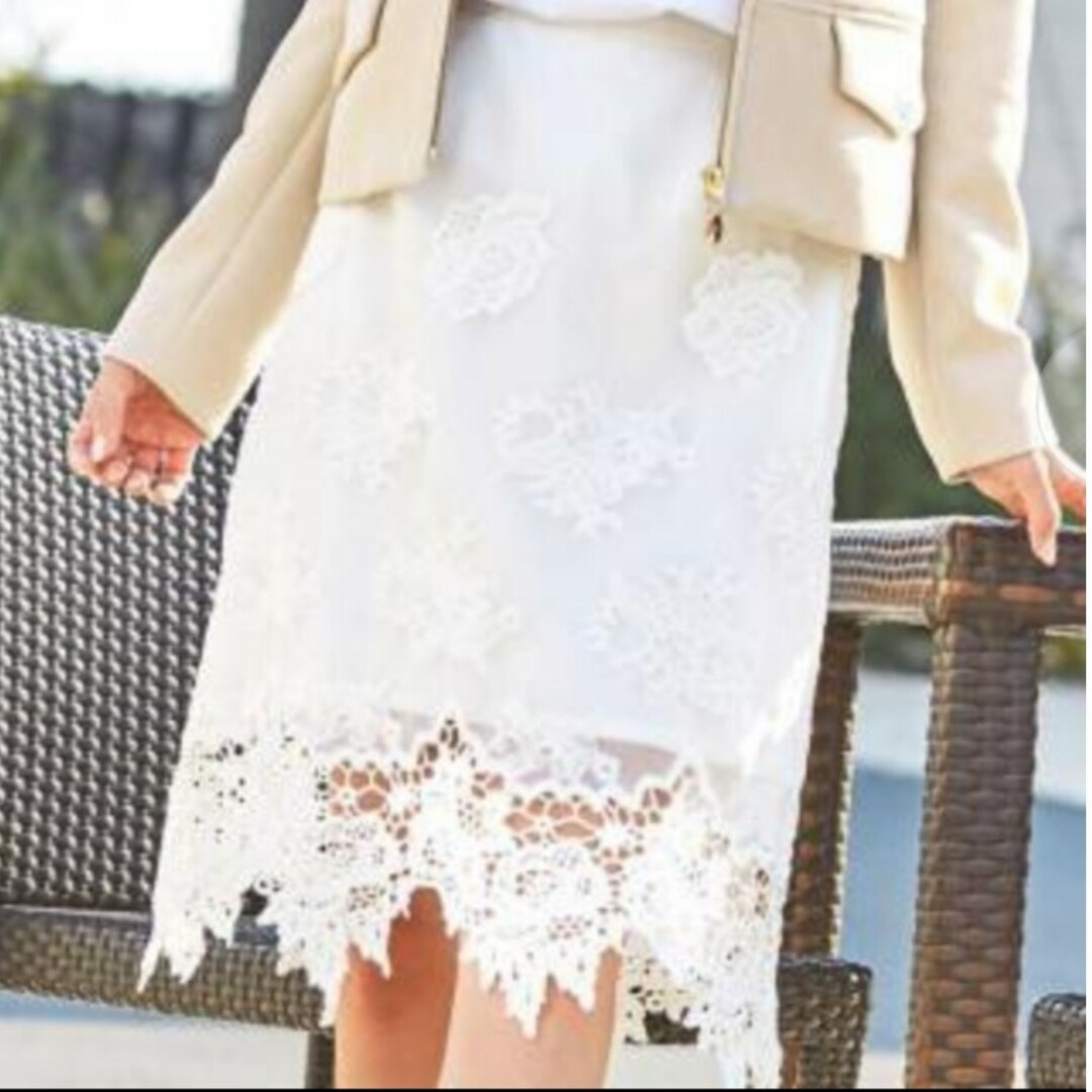 michellMacaron(ミシェルマカロン)のミシェルマカロン　レーススカート　膝丈　ホワイト　Sサイズ レディースのスカート(ひざ丈スカート)の商品写真