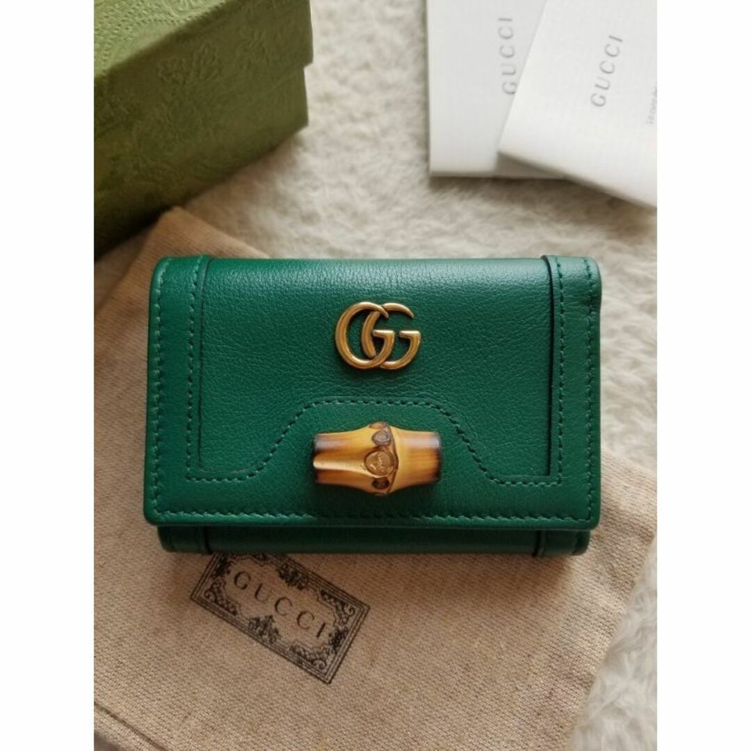 入手困難 GUCCI グッチ バンブー付き ミディアム ウォレット グリーン | フリマアプリ ラクマ