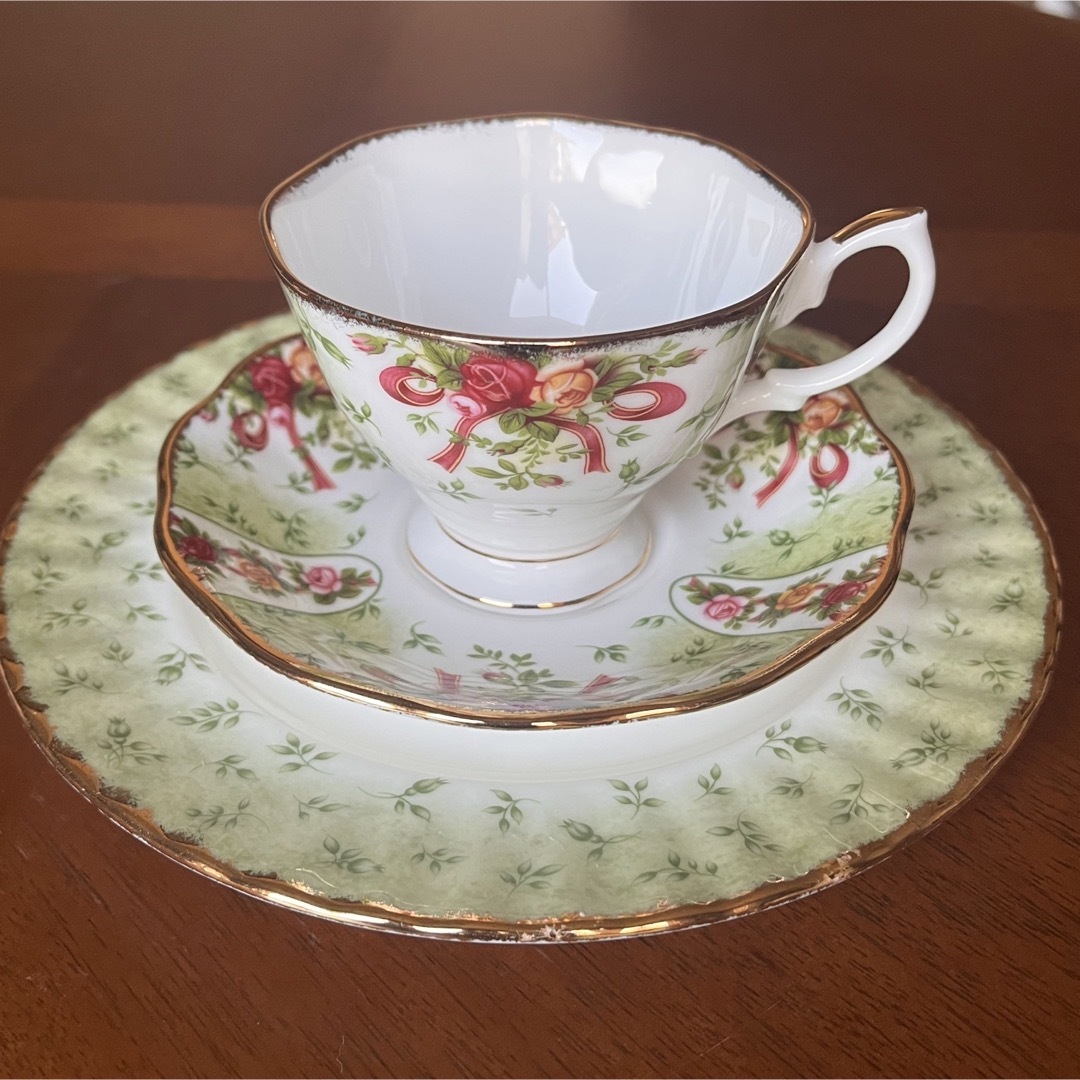 ロイヤルアルバート セレブレーション カップ&ソーサー Royal Albert-
