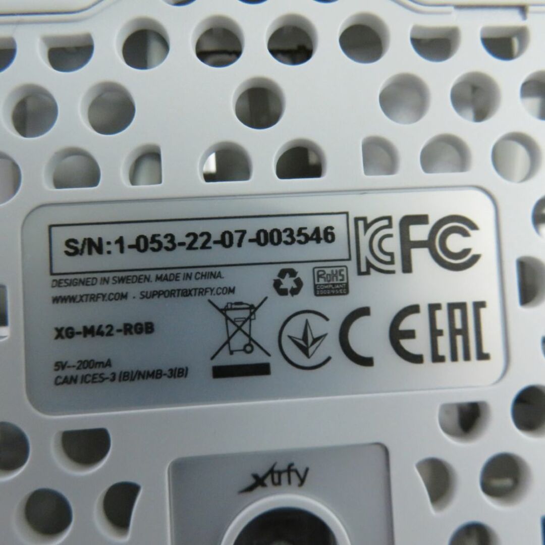 スマホ/家電/カメラ美品 Xtrfy エクストリファイ M42 RGB ULTRA-LIGHT ゲーミングマウス 1点 有線 左右対称 超軽量 PC周辺機器 HC200C