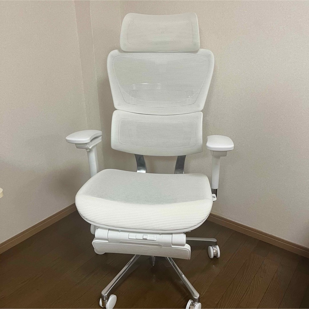 cofo chair premium Whiteの通販 by みなみ's shop｜ラクマ