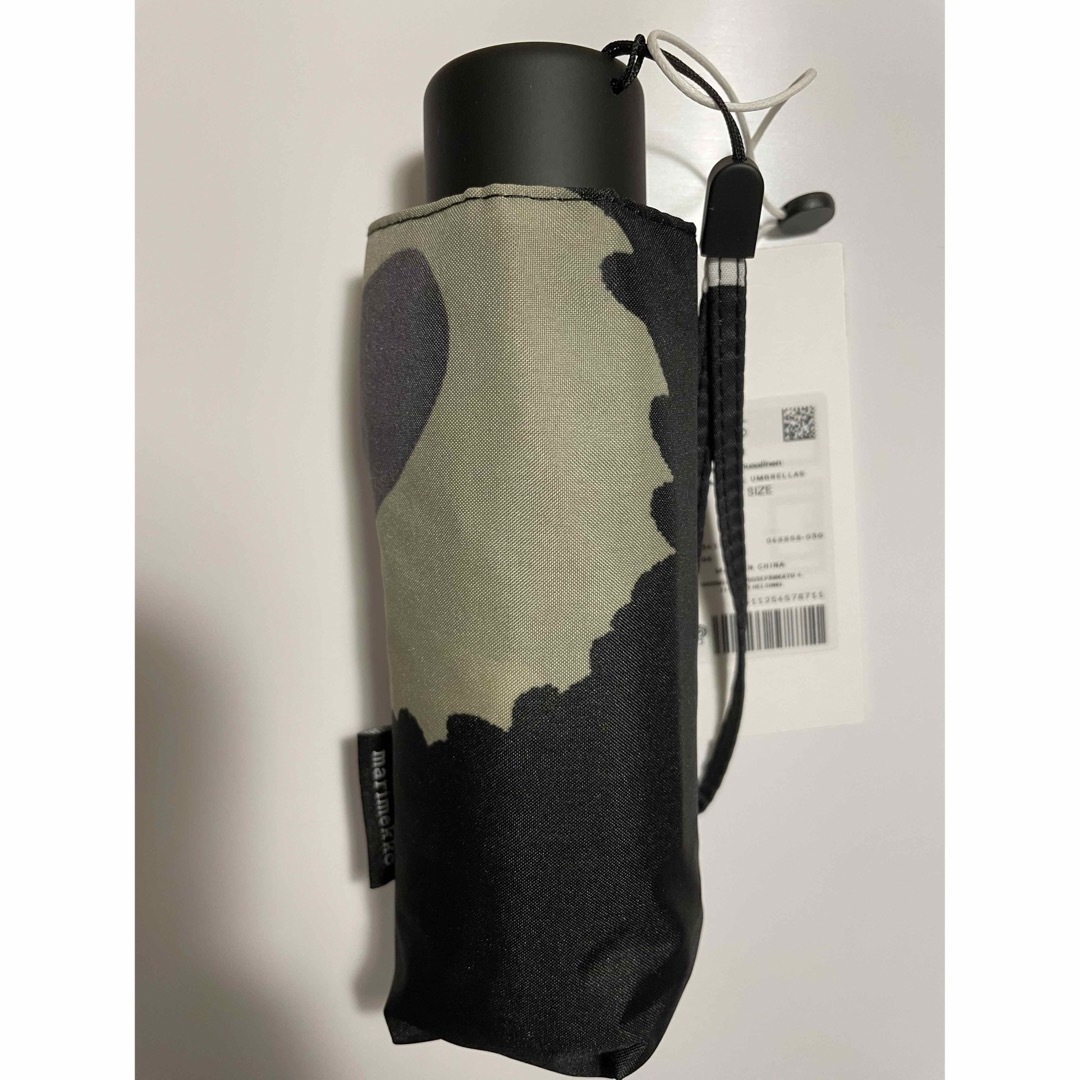 marimekko(マリメッコ)の新品　マリメッコ　折りたたみ傘　ウニッコ レディースのファッション小物(傘)の商品写真