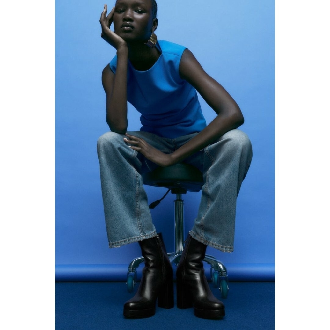 ZARA レザープラットフォームアンクルブーツ 35サイズ ブラック ZARA レザープラットフォームアンクルブーツ 37サイズ ブラック