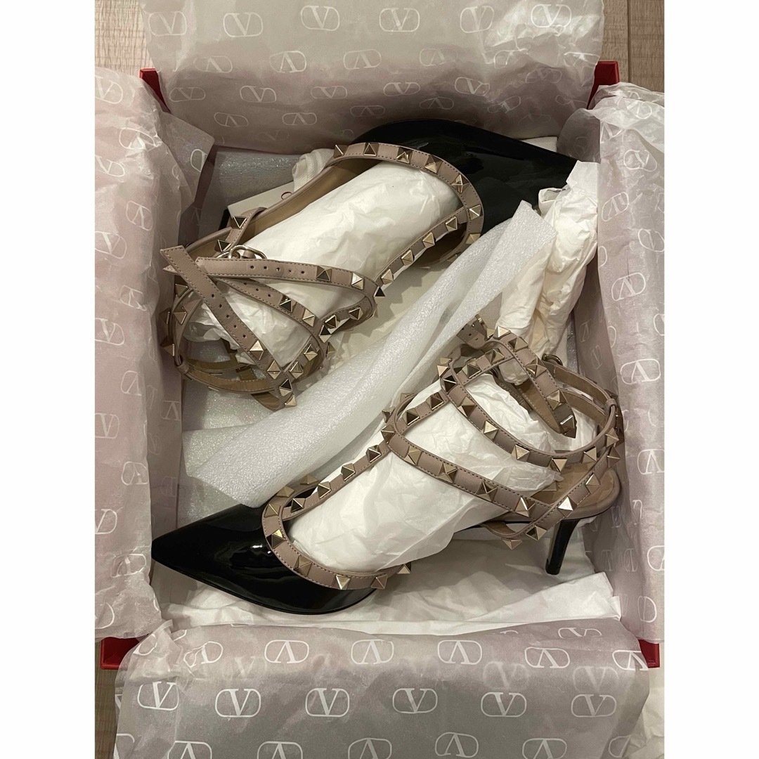 Valentino ロックスタッズ ストラップパンプス 65MM