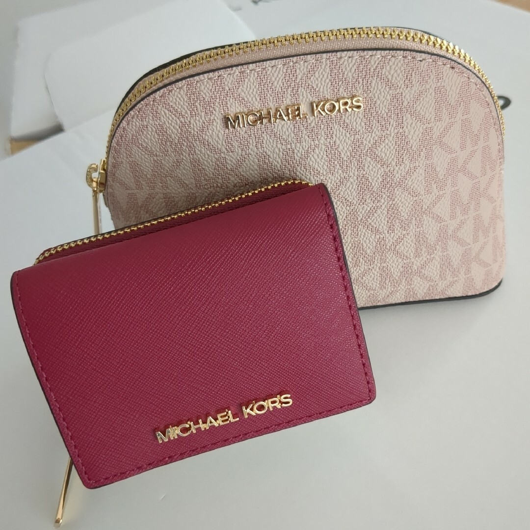 Michael Kors   新品♡マイケルコース ポーチ、財布セットの通販 by