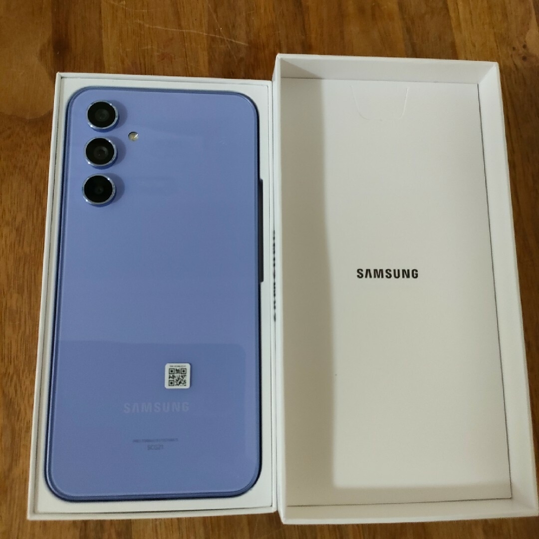 Galaxy(ギャラクシー)のGalaxy A54 5G オーサムバイオレット128 GB UQ mobile スマホ/家電/カメラのスマートフォン/携帯電話(スマートフォン本体)の商品写真