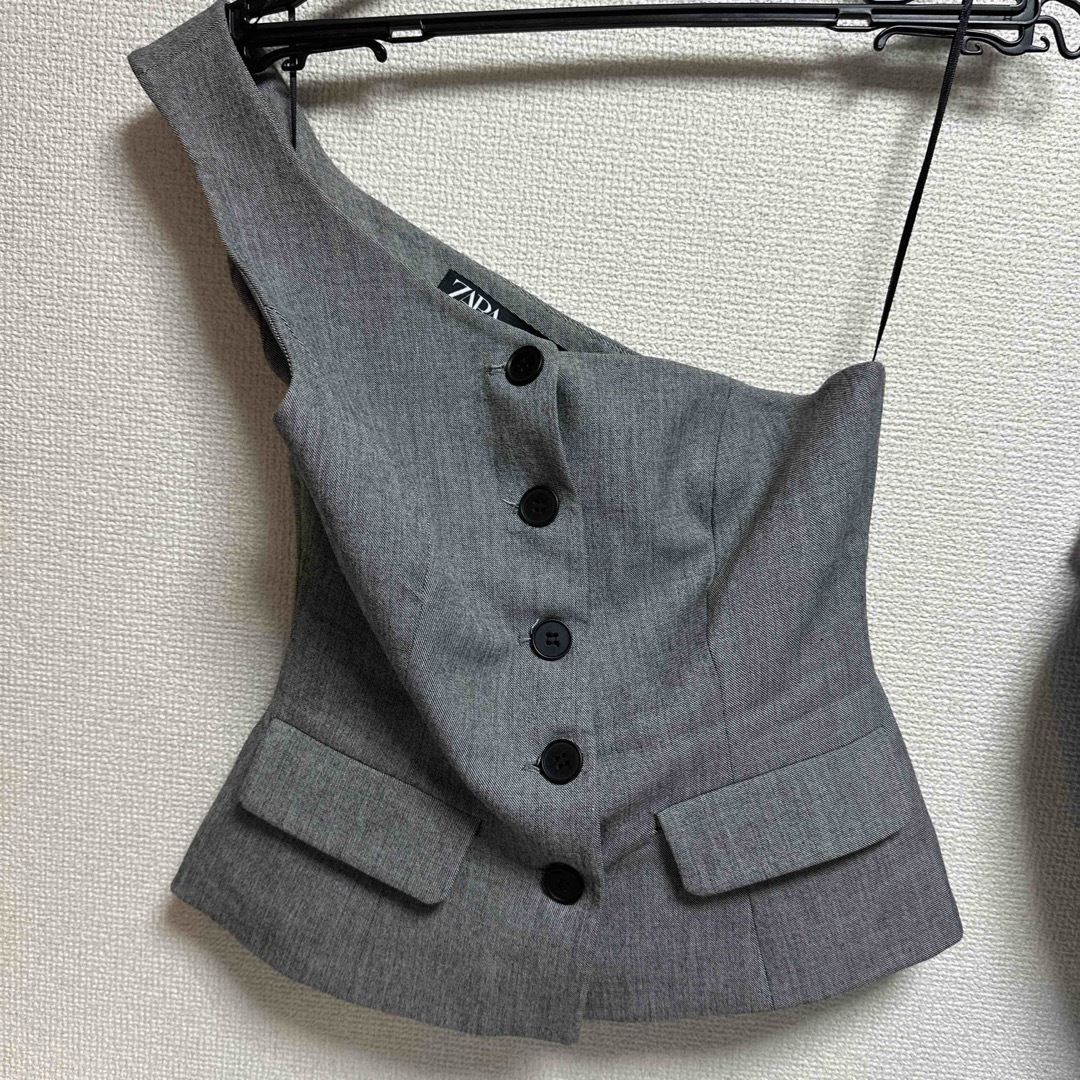 ZARA - 完売品ZARA アシンメトリーベストの通販 by sakura shop|ザラ