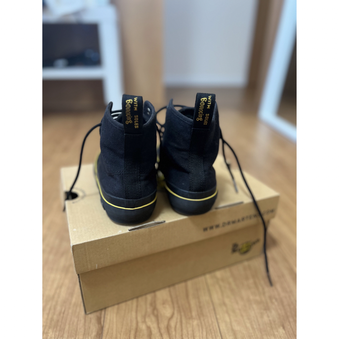 Dr.Martens(ドクターマーチン)のドクターマーチン　ハイカット　キャンバススニーカー レディースの靴/シューズ(スニーカー)の商品写真