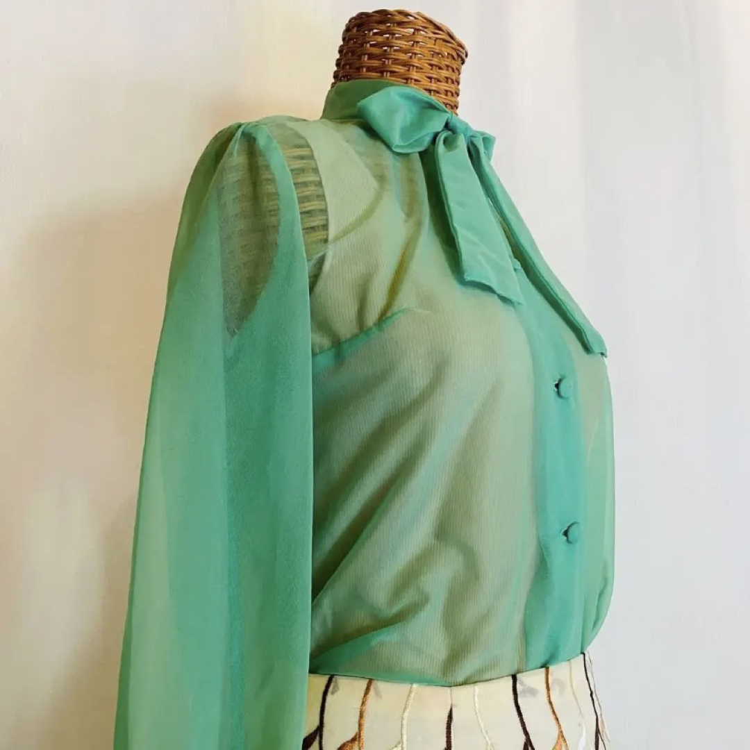 Marte(マルテ)のvintage yellowgreen sheer organdy blouse レディースのトップス(シャツ/ブラウス(長袖/七分))の商品写真