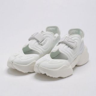 NIKE - 新品 Nike ナイキ アクアリフト AQUA RIFT 24.5㎝ ホワイトの