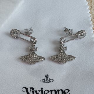 Vivienne Westwood ピアス 安全ピン シルバー