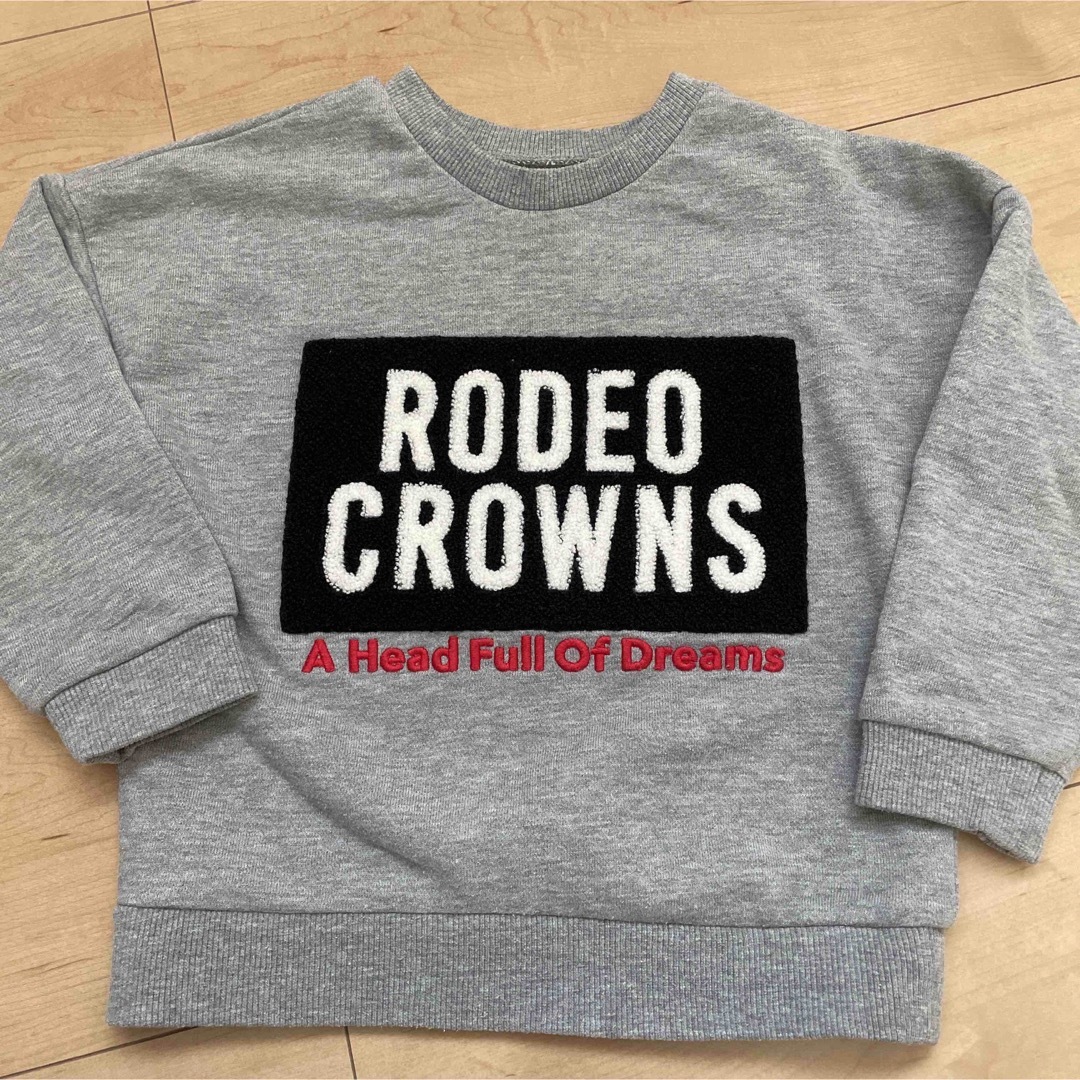 RODEO CROWNS WIDE BOWL(ロデオクラウンズワイドボウル)のRCWBトレーナー　110センチ   キッズ/ベビー/マタニティのキッズ服男の子用(90cm~)(Tシャツ/カットソー)の商品写真
