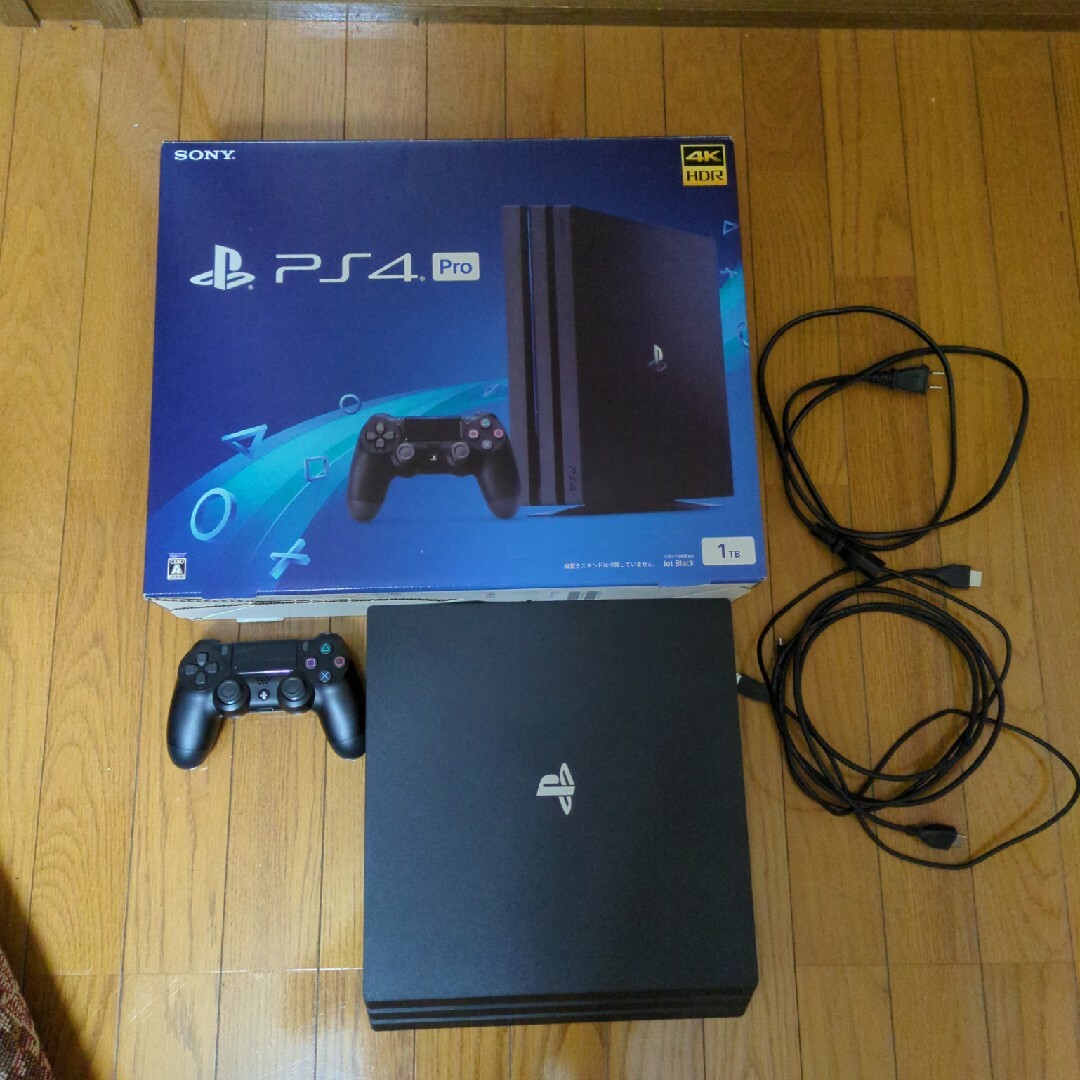 ソニーゲーム機 PS4Pro CUH-7100BB01