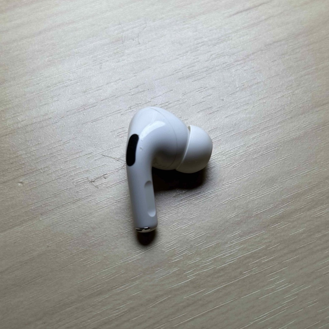 Apple(アップル)のAirPods Pro 第一世代 A2083 A2084 A2190 純正 スマホ/家電/カメラのオーディオ機器(ヘッドフォン/イヤフォン)の商品写真