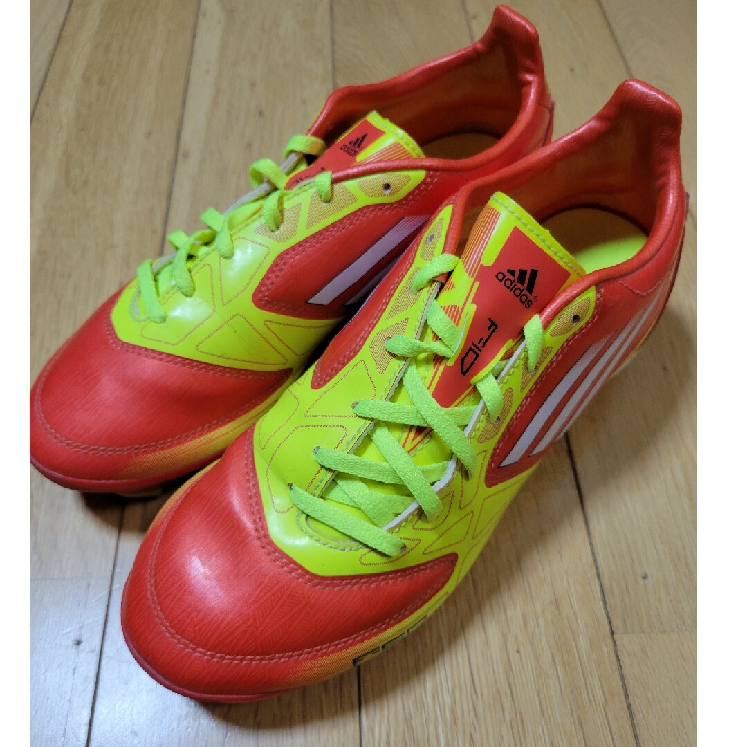 adidas(アディダス)の【RK様専用出品】【adidas】サッカースパイク24.5cm スポーツ/アウトドアのサッカー/フットサル(シューズ)の商品写真