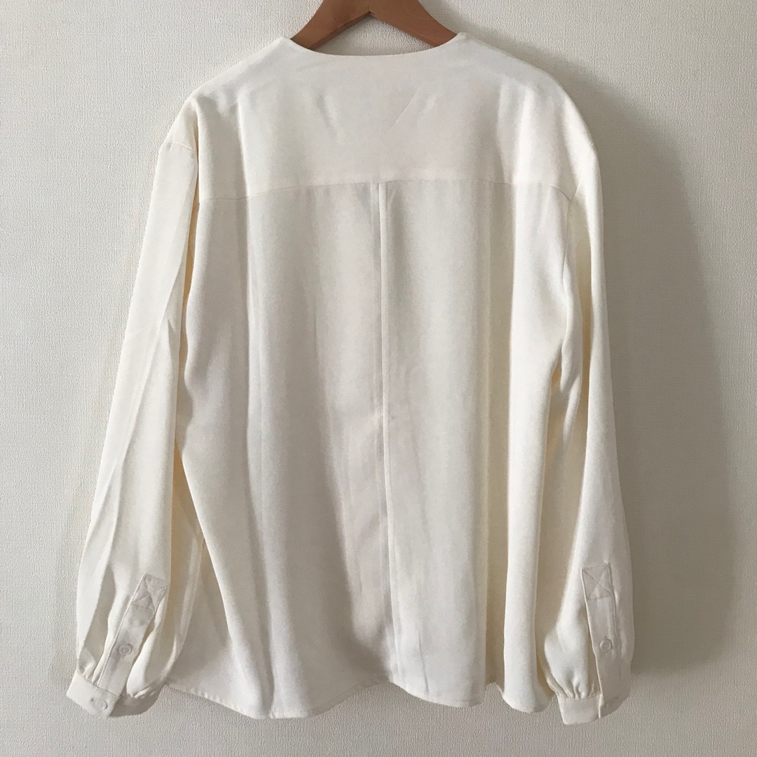aimoha(アイモハ)のアイモハ　ブラウス  フェイクレイヤードシャツ　オフホワイト レディースのトップス(シャツ/ブラウス(長袖/七分))の商品写真