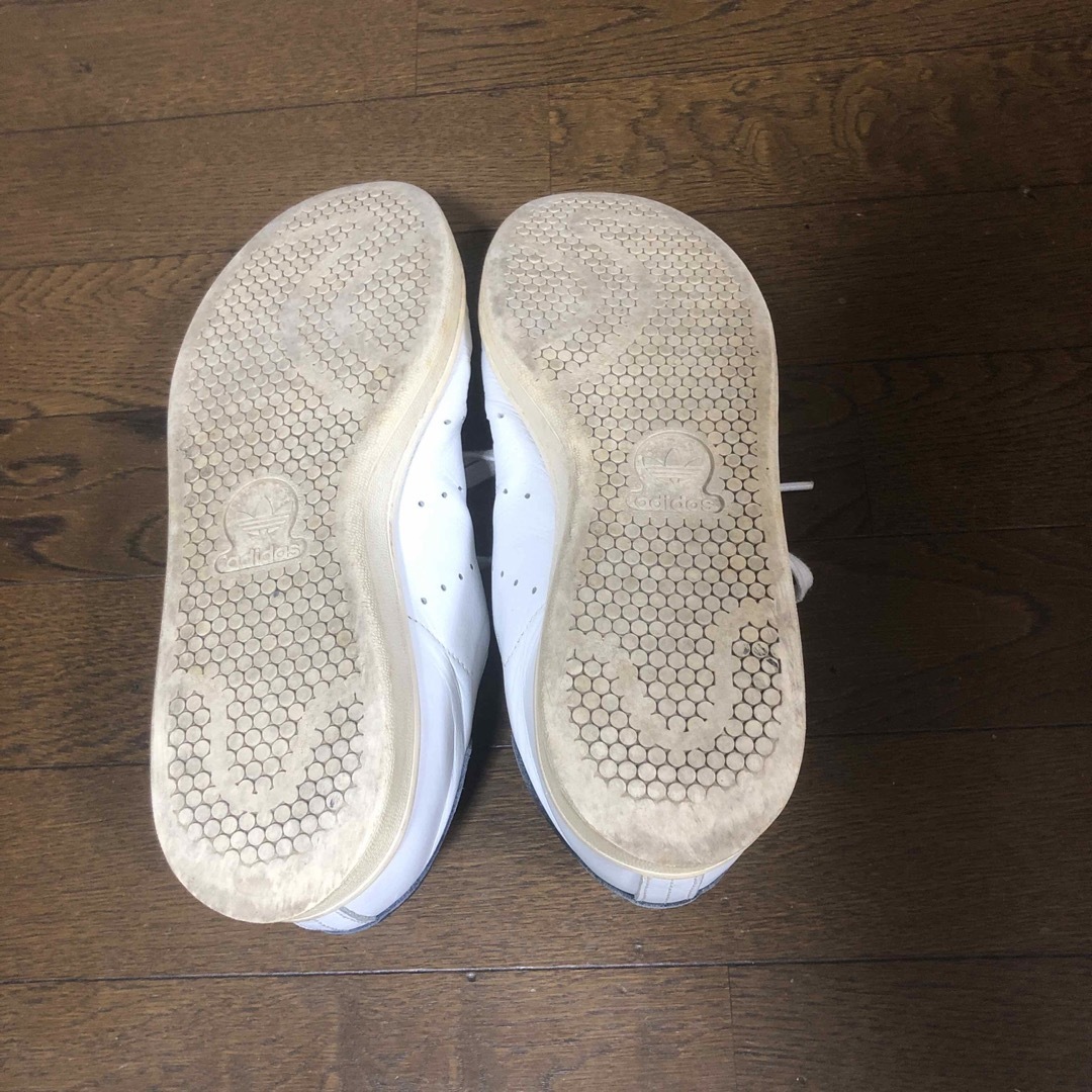 【人気】adidas☆スニーカー　BWARMY☆26.5㎝☆白　ベージュ