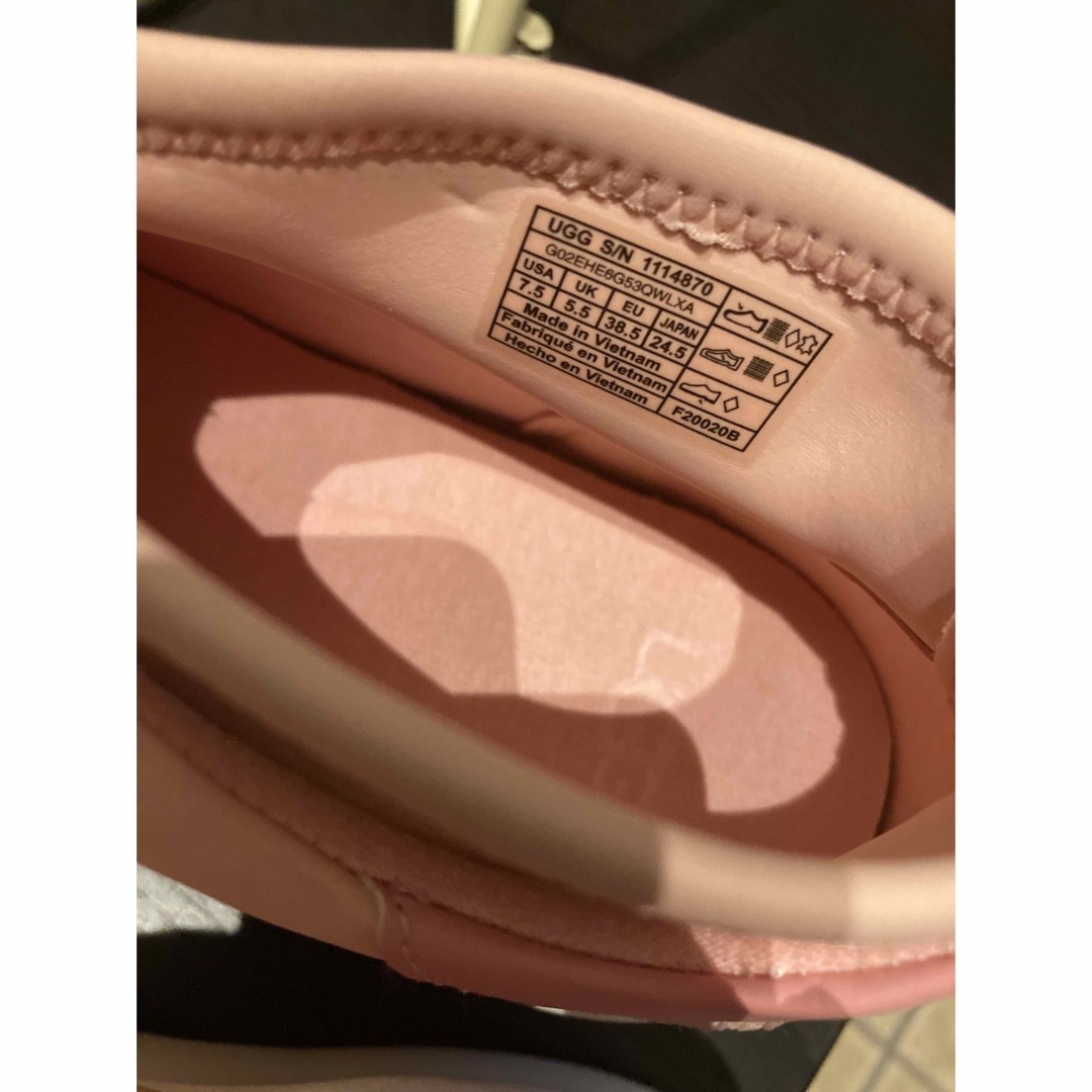 UGG - UGG スリッポン スニーカー グリッター ピンクの通販 by UGG - UGG スリッポン スニーカー グリッター ピンクの通販 by