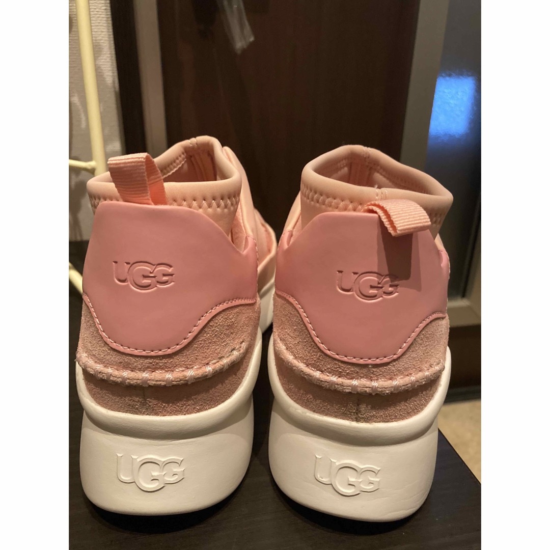 UGG - UGG スリッポン スニーカー グリッター ピンクの通販 by UGG - UGG スリッポン スニーカー グリッター ピンクの通販 by