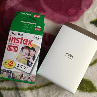 フジフイルム(富士フイルム)のスマホdeチェキ instax(フィルムカメラ)