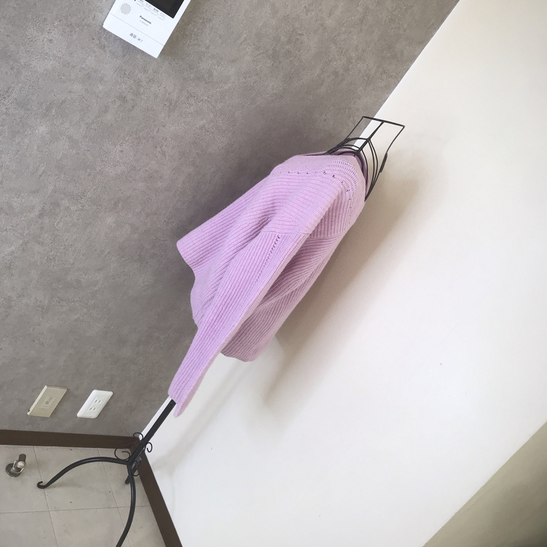 ROSE BUD(ローズバッド)のローズバッド♡2度着用　分厚めニット　紫　パープル レディースのトップス(ニット/セーター)の商品写真