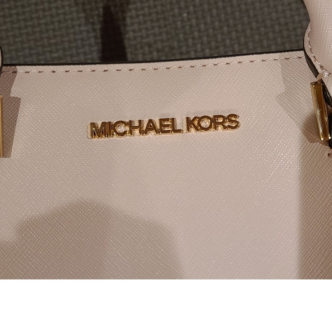 Michael Kors(マイケルコース)のMICHAEL KORS  バック カバン レディースのバッグ(ハンドバッグ)の商品写真