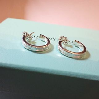 ティファニー(Tiffany & Co.)のTiffany 1837ナローフープピアス　スモール　シルバー　美品(ピアス)