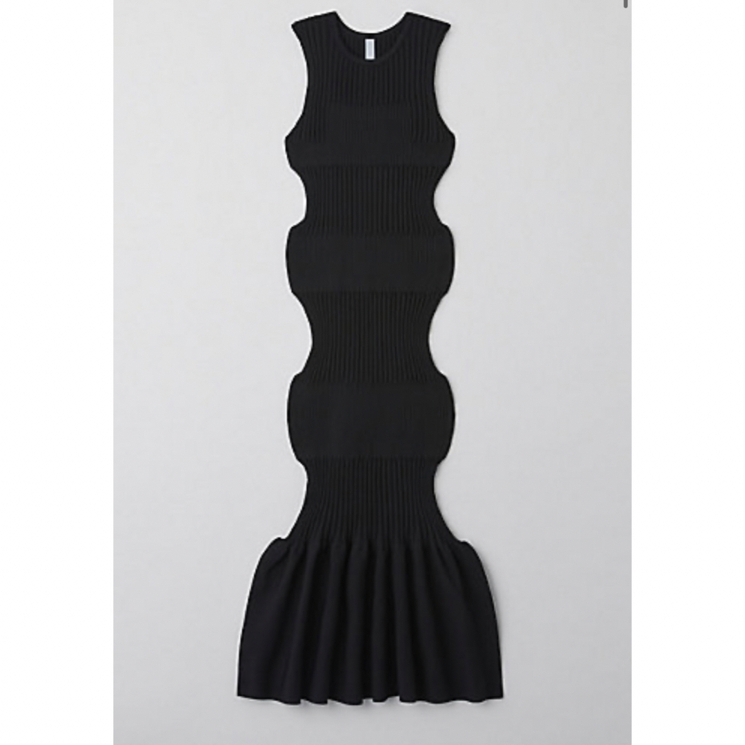 ISSEY MIYAKE - cfcl ＦＬＵＴＥＤ ＳＬＥＥＶＥＬＥＳＳ