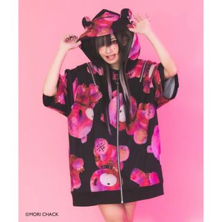 TRAVAS TOKYO × GLOOMY コラボパーカー　椎名ひかり　送料込み