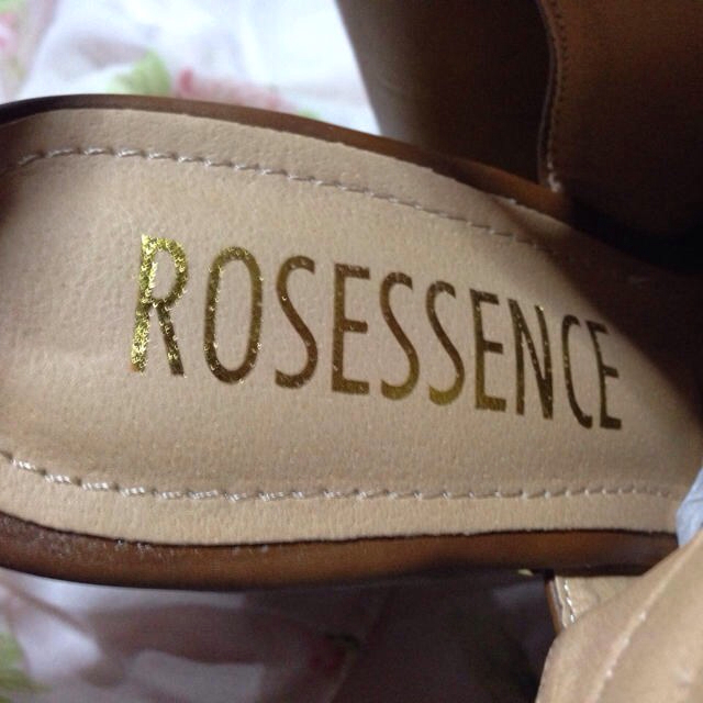 R&E(アールアンドイー)のチャンキーヒール レザーサボサンダル レディースの靴/シューズ(サンダル)の商品写真
