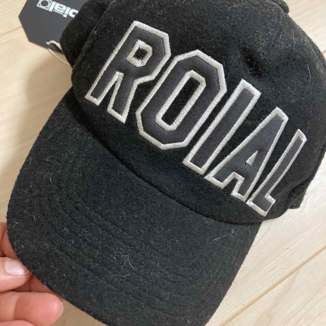 roial(ロイヤル)の《未使用》　ROIAL ロゴ　キャップ　定価4200税抜 レディースの帽子(キャップ)の商品写真