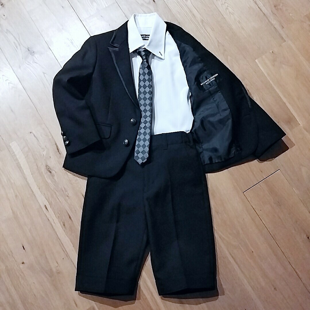 男の子　フォーマル　スーツ　110サイズ　美品　ミチコロンドンコシノ