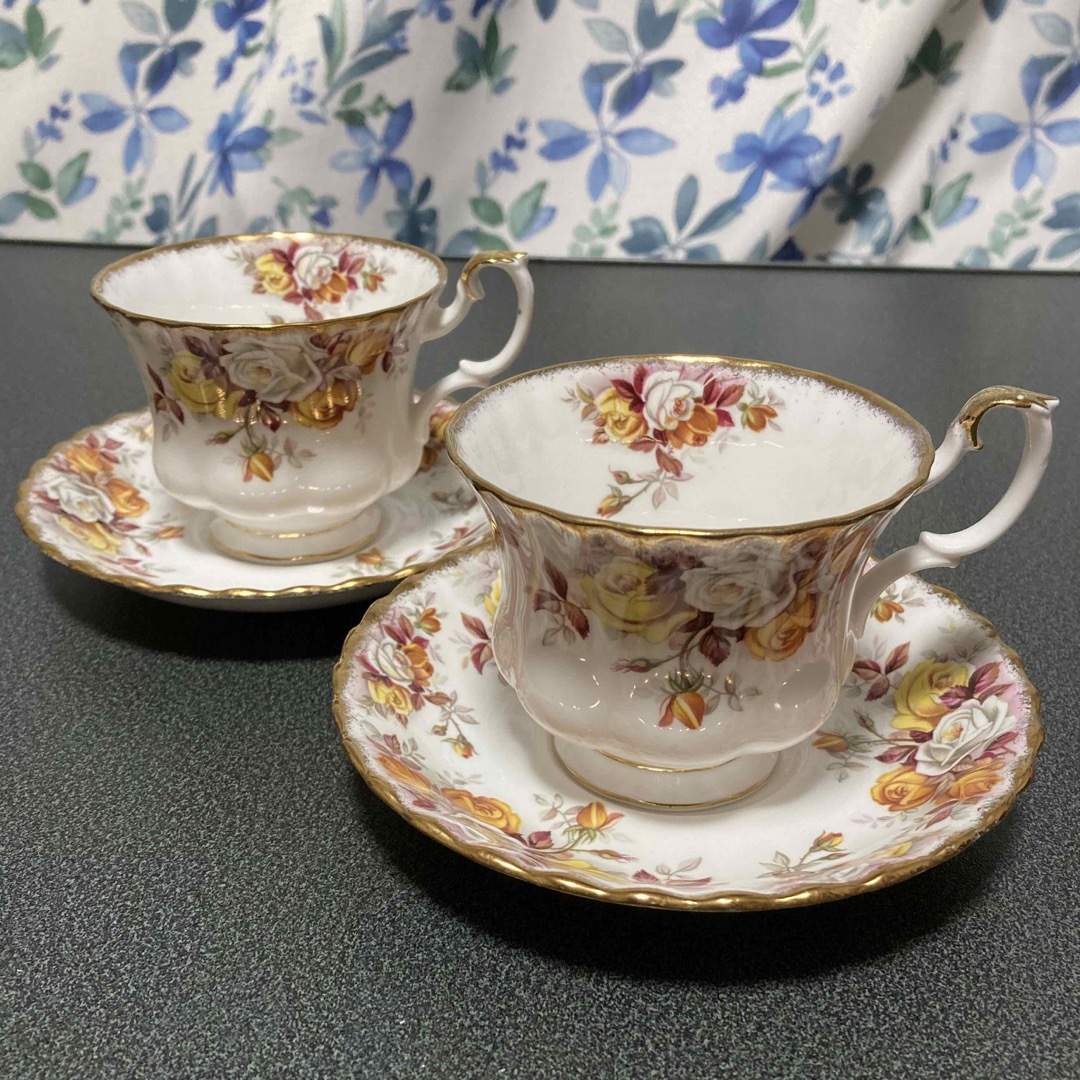 ROYAL ALBERT ロイヤルアルバート カップ＆ソーサー ペアセット