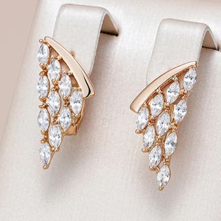 セール❣️【14KGP刻印585RG】翼 羽根 キラキラ ジルコン ピアス(ピアス)