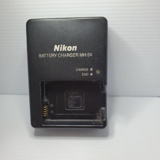 ニコン(Nikon)のNIKON MH-24(バッテリー/充電器)