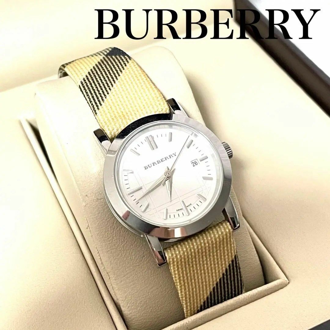 BURBERRY(バーバリー)の稼動品　純正ベルト　BURBERRY バーバリー　チェックベルト　腕時計　デイト レディースのファッション小物(腕時計)の商品写真