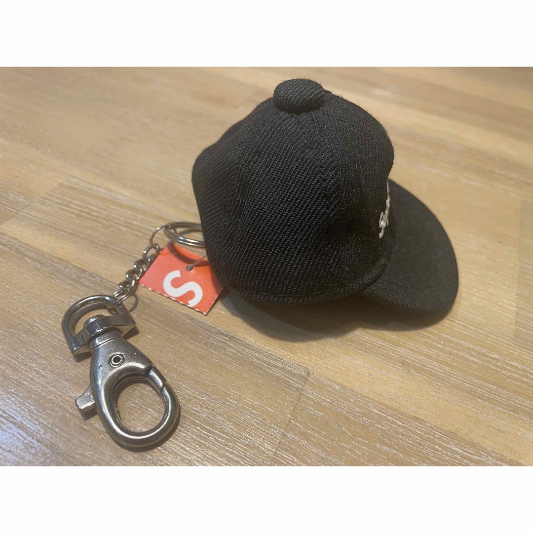 Supreme(シュプリーム)のSupreme NEW ERA boxlogo keychain セット売り メンズのメンズ その他(その他)の商品写真