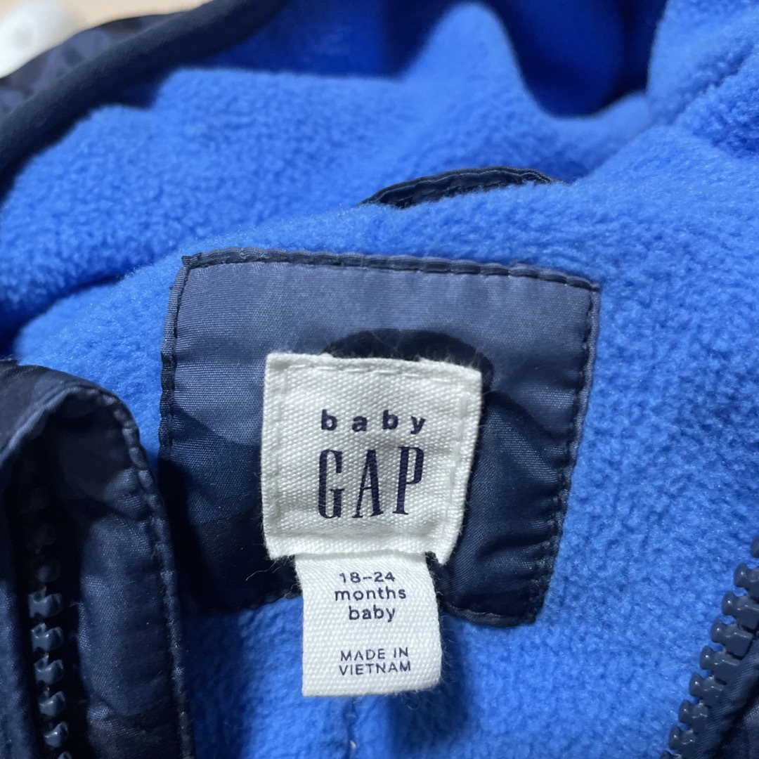 babyGAP(ベビーギャップ)の期間限定セール　Baby GAP 　男の子　冬　アウター　赤ちゃん キッズ/ベビー/マタニティのキッズ服男の子用(90cm~)(ジャケット/上着)の商品写真