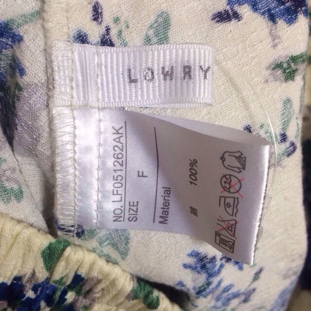 LOWRYS FARM(ローリーズファーム)のローリーズ♡花柄スカート お値下げ レディースのスカート(ミニスカート)の商品写真