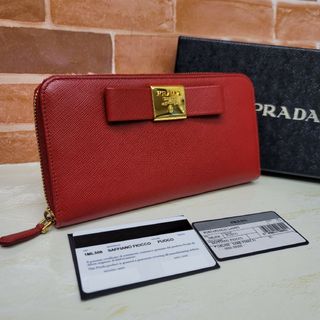 プラダ 長財布（レッド/赤色系）の通販 300点以上 | PRADAを買うならラクマ