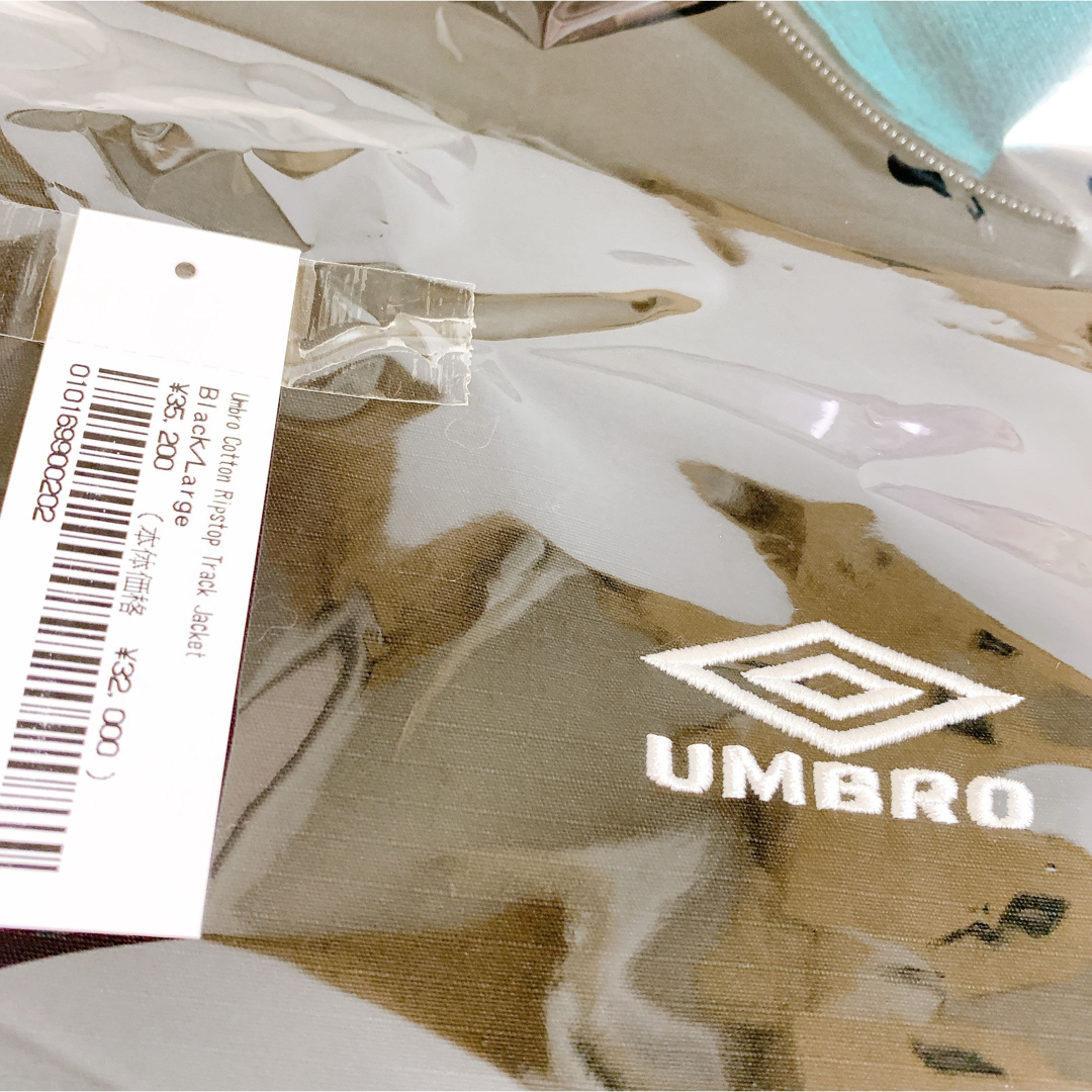 Supreme(シュプリーム)のL 黒 シュプリーム アンブロ トラックジャケット Supreme Umbro  メンズのジャケット/アウター(ナイロンジャケット)の商品写真