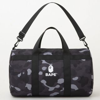 アベイシングエイプ(A BATHING APE)のA BATHING APE ブラックカモ柄 大容量ダッフルバッグ(ショルダーバッグ)