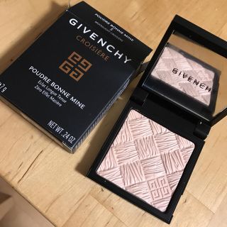 ジバンシィ(GIVENCHY)のPINK様 (フェイスパウダー)