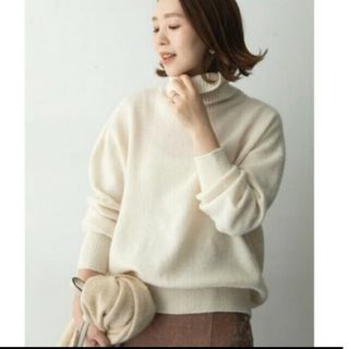 アーバンリサーチロッソ(URBAN RESEARCH ROSSO)の季節早割価格❗新品、タグ付き。URBAN RESEARCH　ROSSO　ニット(ニット/セーター)