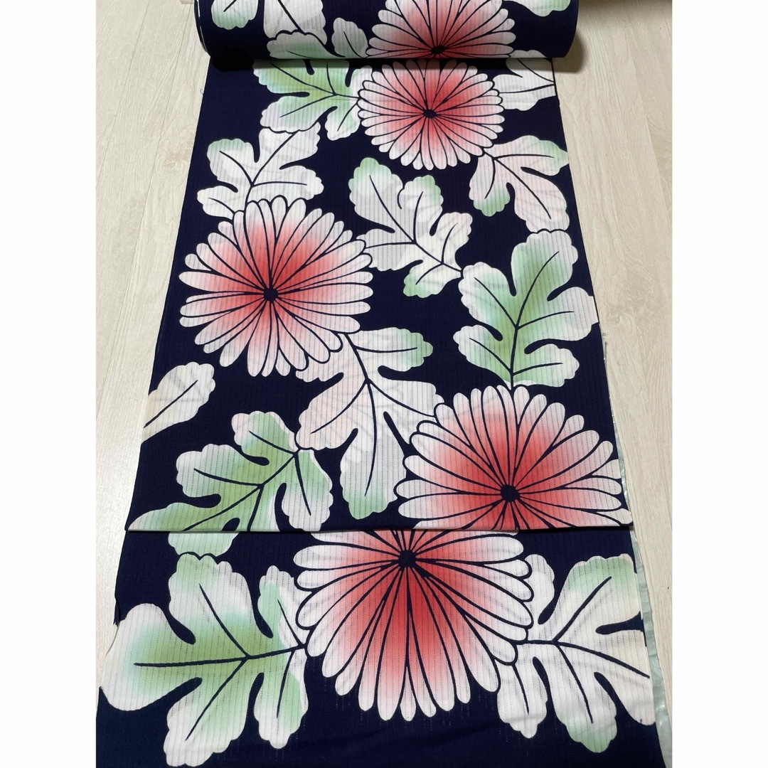 新古品 三勝染 縦綿絽の浴衣反物 新古品 三勝染 縦綿絽の浴衣反物